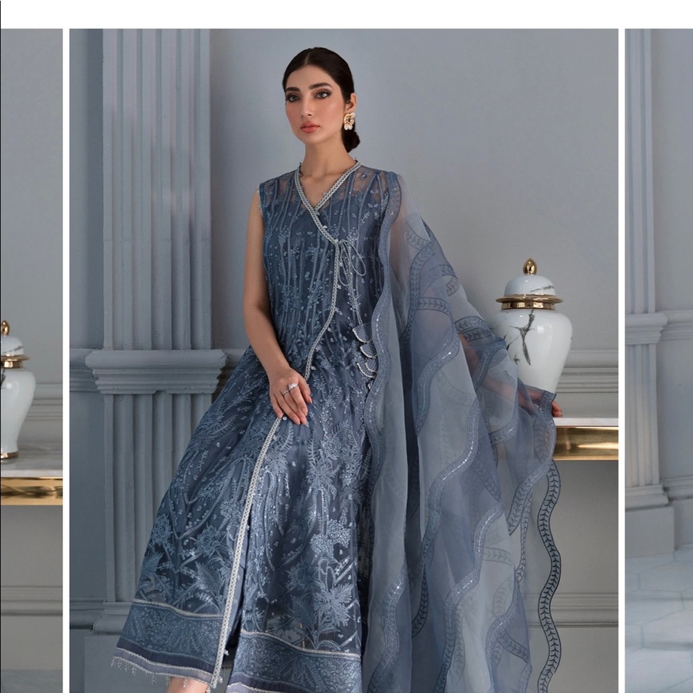 Brand new Pakistani suit. Size medium for sale